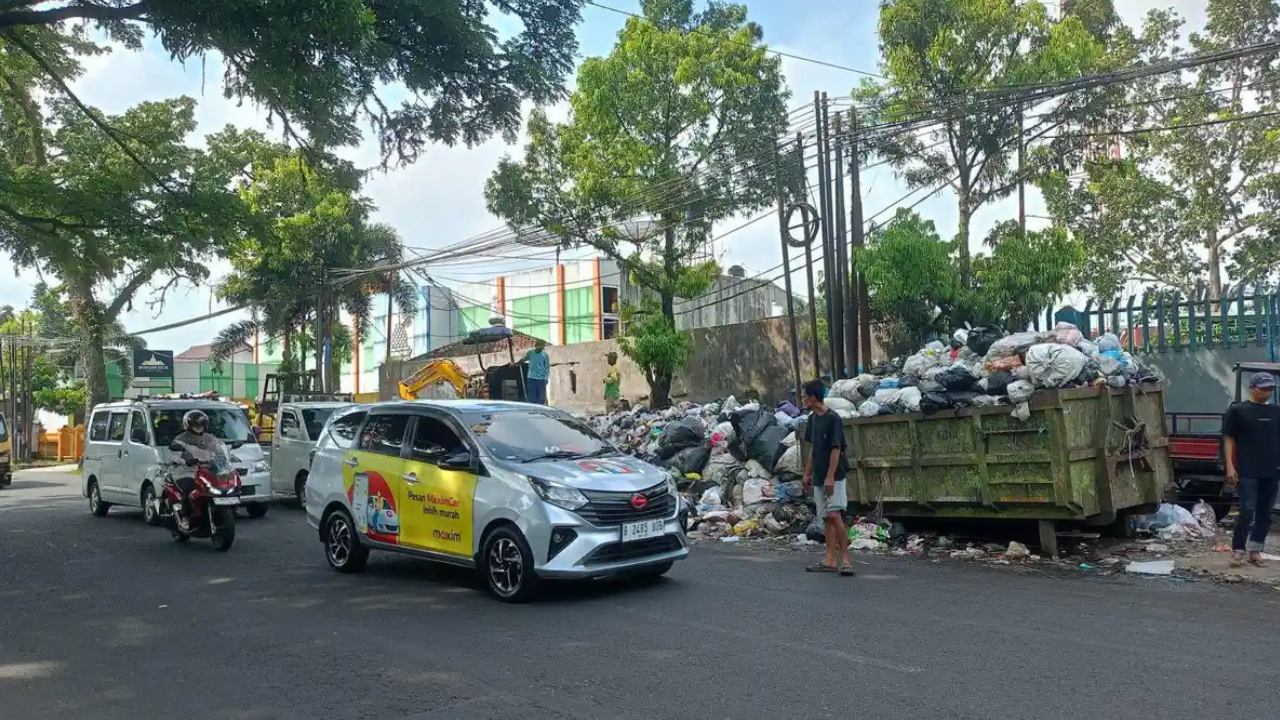 Kota Tasikmalaya Berstatus Darurat Sampah: Dinas Lingkungan Hidup Sampaikan Permohonan Maaf dan Upayakan Solusi TPA Ciangir