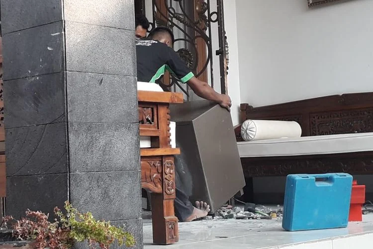Bongkar Brankas Rahasia: KPK Ungkap Safe House Milik Bupati Sukoharjo Nonaktif Etik Suryani, Simpan Aset Diduga Hasil Korupsi Rp 21,2 Miliar