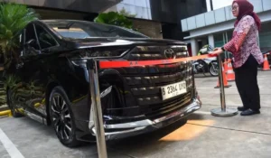 Daftar 3 Mobil Eks Wamenaker Noel Ebenezer Dikembalikan KPK, Istri Sampaikan Pesan Suami ke Prabowo