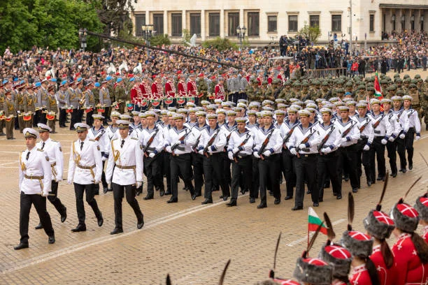 Dinamika Bulgaria: Dari Isu Militer hingga Transformasi Ruang Publik Levski Sofia