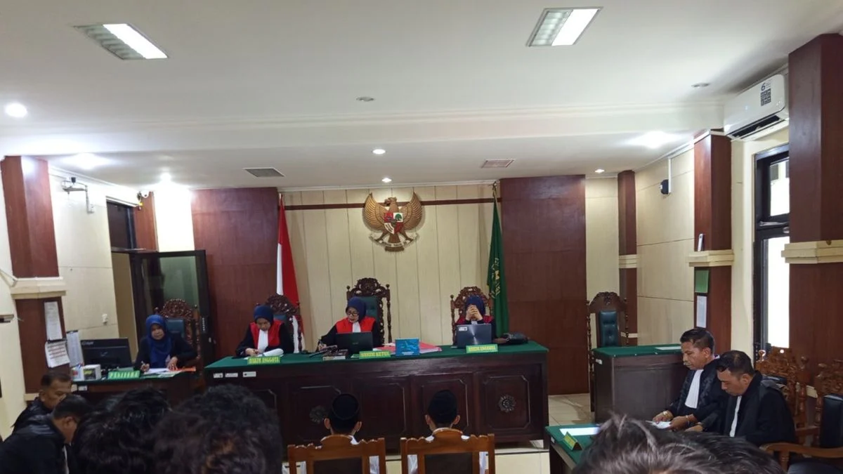 Dinamika Hukum di Meja Hijau: Dari Penerimaan Dakwaan hingga Fenomena Eksepsi