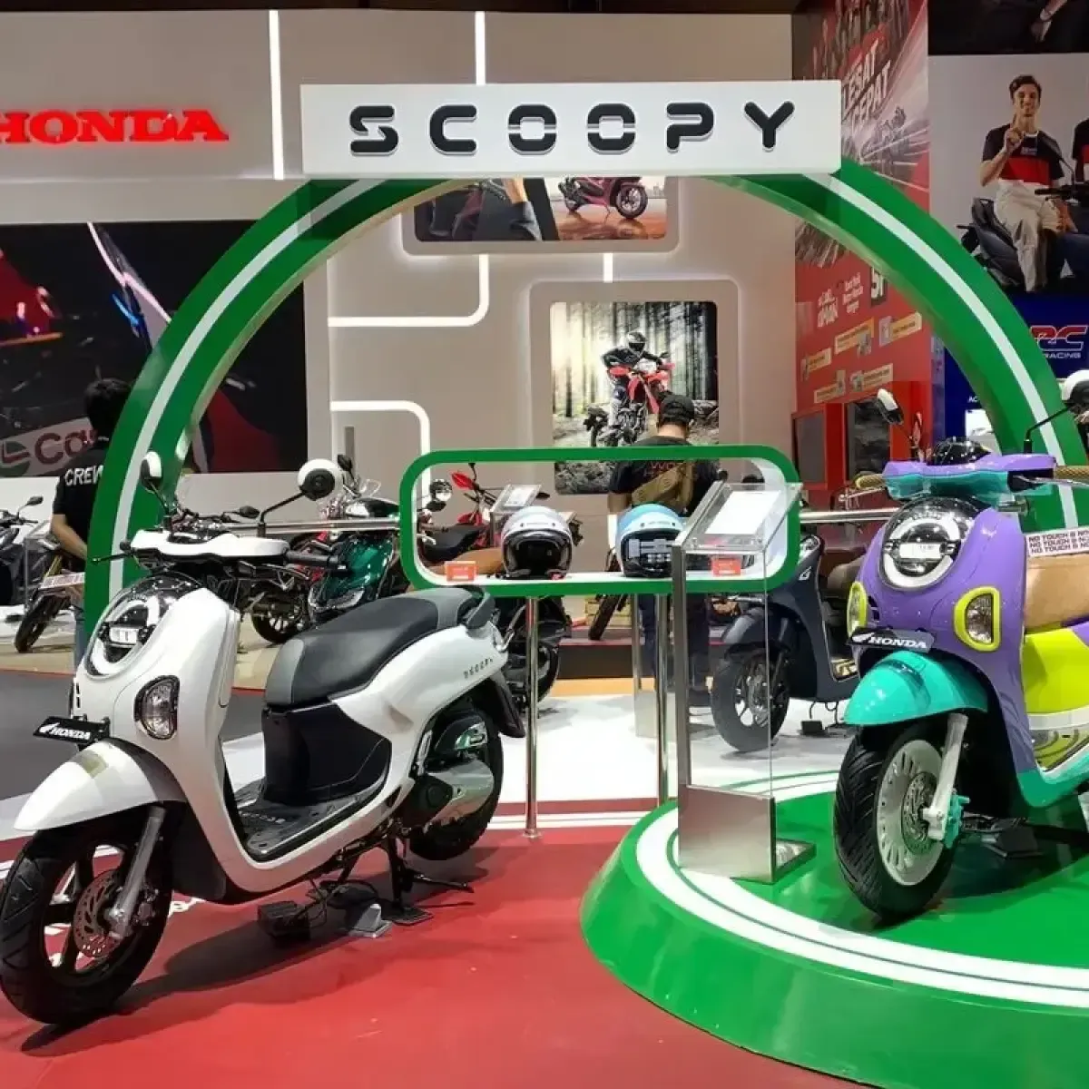 Dinamika Pasar Otomotif: Honda Scoopy Resmi Naik Harga, Persaingan dengan Yamaha Fazzio Semakin Sengit