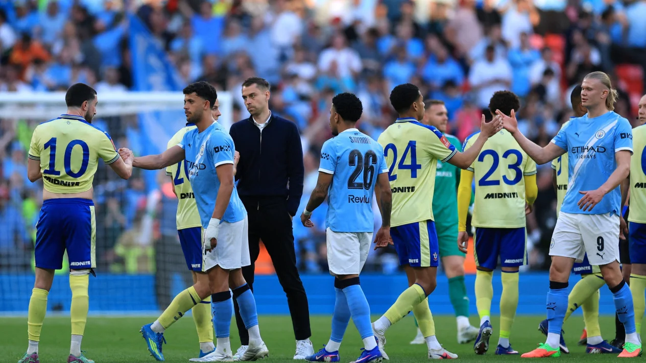 Drama Menit Akhir dan Amunisi Baru: Pekan Sibuk Waterford FC di Kancah Sepak Bola Irlandia