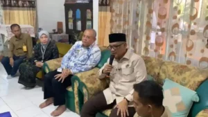 Duka Mendalam di Baubau: Menhaj Temui Keluarga dr Fitri di Baubau, Ayah Ungkap 4 Hari Putus Komunikasi Sebelum Putrinya Wafat