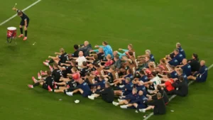 Euforia Kepulangan Timnas Norwegia: Dari Sandal Jepit hingga Kontroversi Viking Row