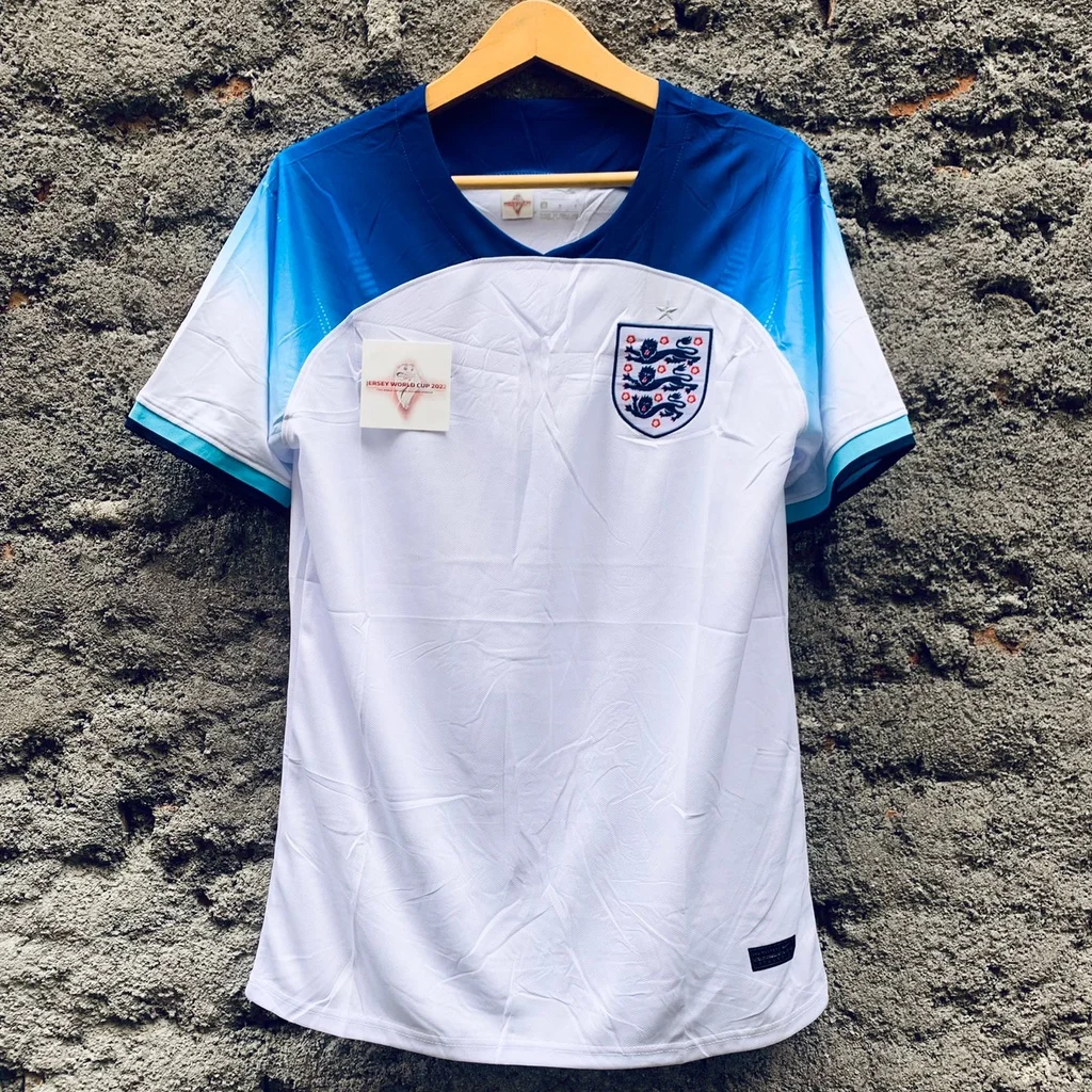 Gaya Sporty ASN Malang: Dari Jersey Argentina hingga Inggris Ramaikan Kantor