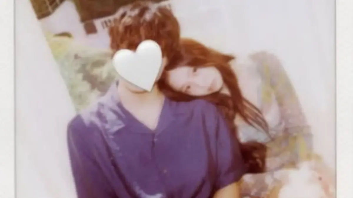 Jennie BLACKPINK Picu Spekulasi Usai Unggah Foto dengan Pria Misterius, Pacar Baru atau Spoiler MV?