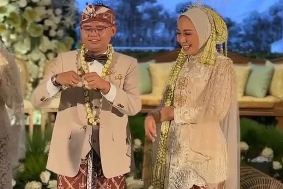 Kabar bahagia! Putri Karlina lahirkan anak perempuan, Dedi Mulyadi resmi jadi kakek, ini arti namanya