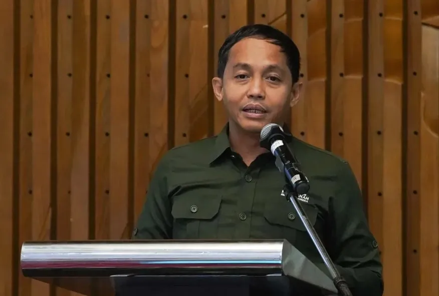 KPK Dalami Pertemuan Menhut Raja Juli dan Bupati Kuansing, Benarkah Ada Aliran Dana?