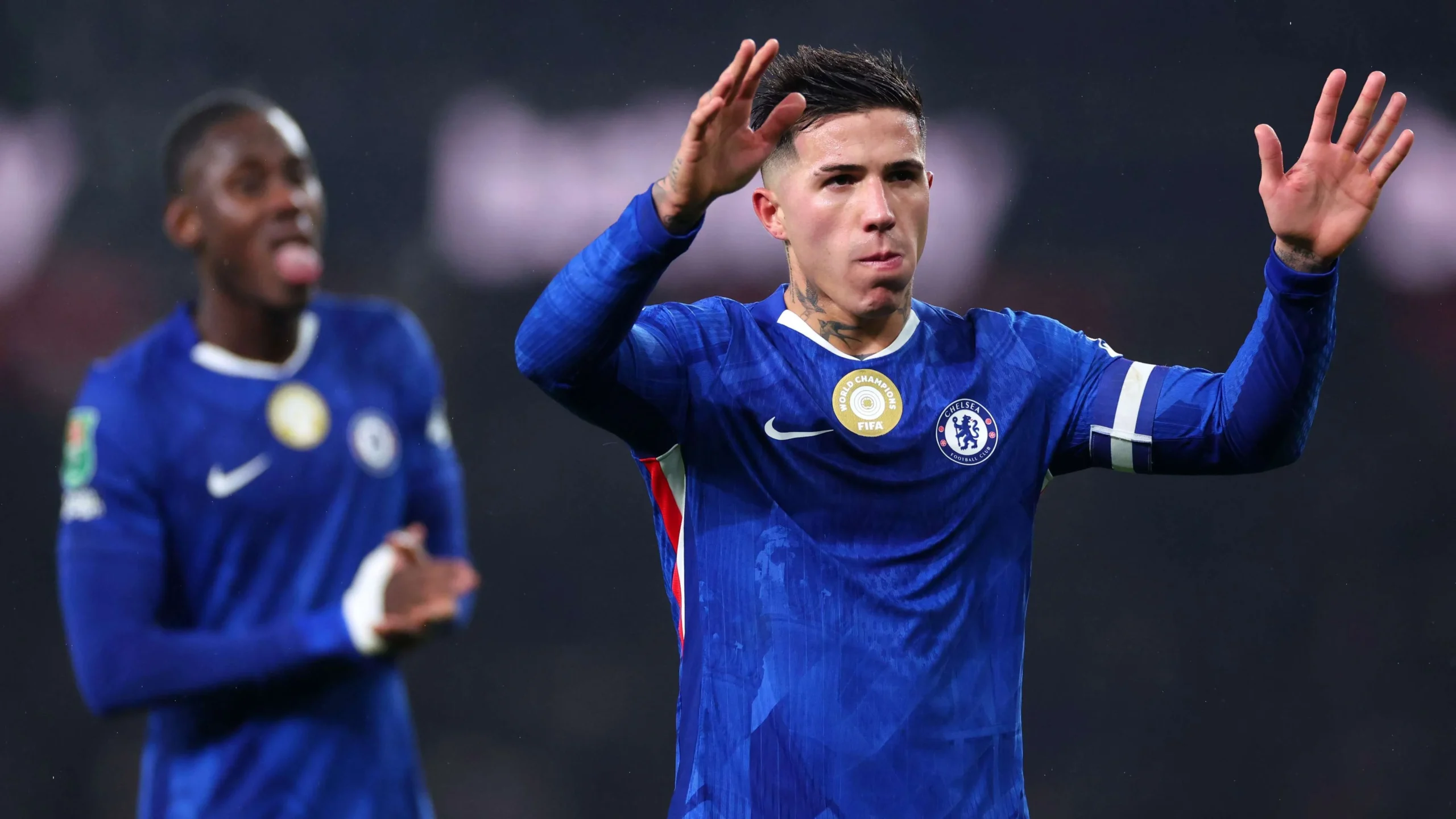 Masa Depan Enzo Fernandez di Chelsea: Antara Tekanan Bursa Transfer dan Dinamika Skuad