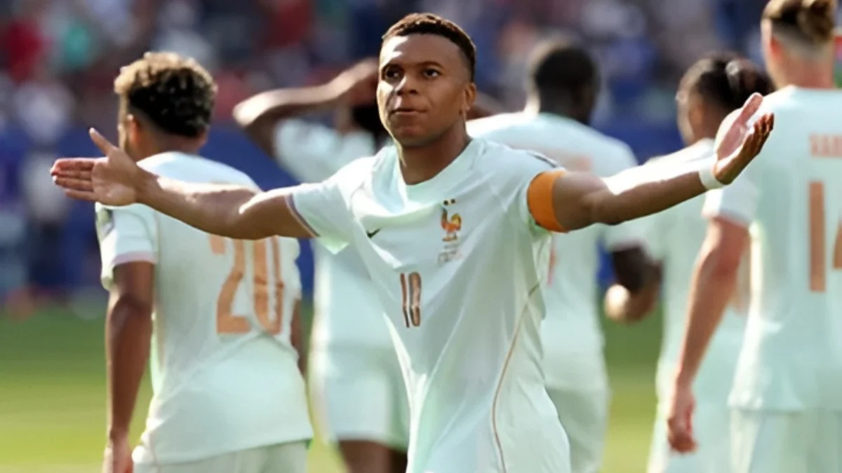 Mbappé murka! Penalti gagal berbuah gol, wasit disebut jadi penyebab hilang fokus [titlebase]