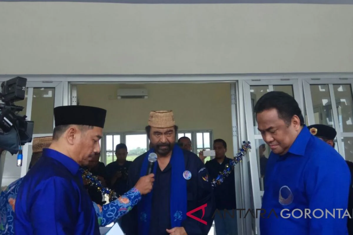 Mengenang Sang Maestro: Alm Rachmat Gobel Dianugerahi Gelar Adat Gorontalo, Ini Maknanya [titlebase]