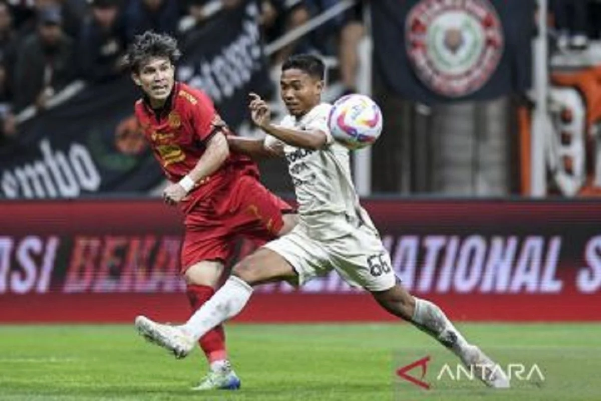 Peran Krusial Denis Kolinger di Lini Pertahanan Persija Menjelang Duel Kontra Port FC