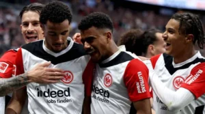 Persiapan Intensif Eintracht Frankfurt: Dari Laga Tanpa Penonton hingga Perburuan Talenta Baru