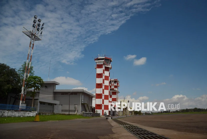 Polemik Reaktivasi Bandara Husein dan Alih Fungsi Kertajati: Sinyal Ketidaksiapan Strategi Pemerintah
