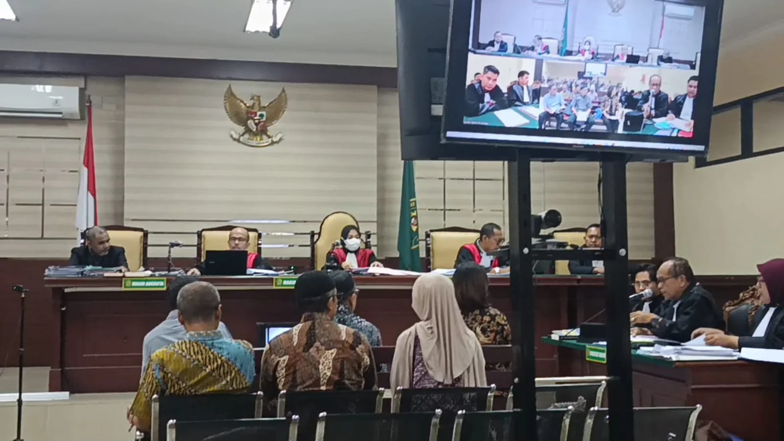 Sampaikan Eksepsi, Tim Pembela dr Tifa Sebut Dakwaan Jaksa Cacat Formil [titlebase]