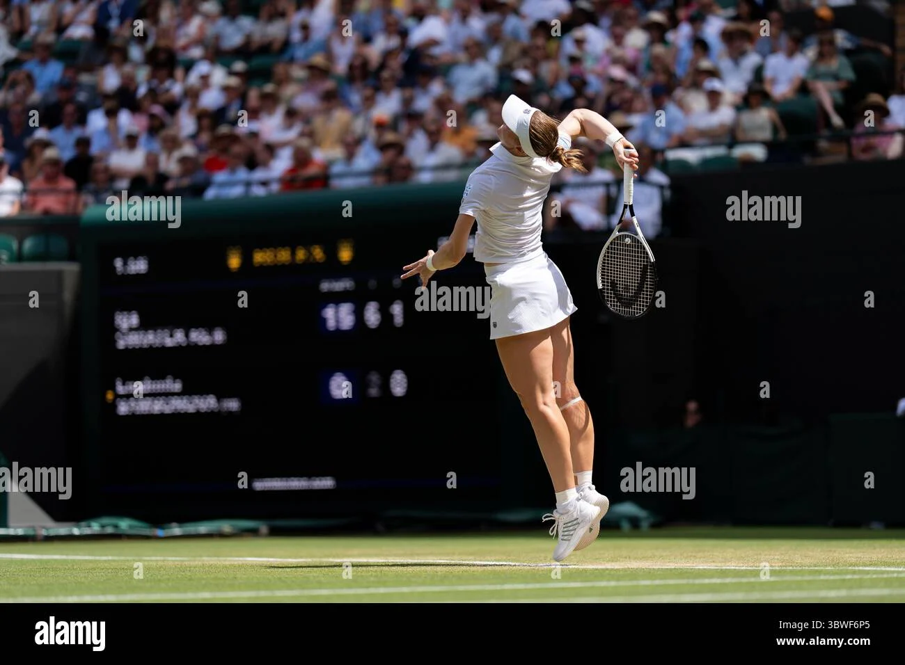 Sejarah Baru Wimbledon 2026: Linda Noskova Taklukkan Karolina Muchova dalam Duel Epik