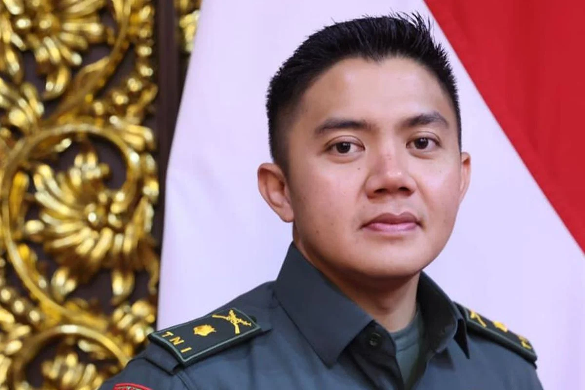 Seskab Teddy Bekali 1.600 Taruna Akmil soal Kepemimpinan Berintegritas demi Masa Depan Bangsa