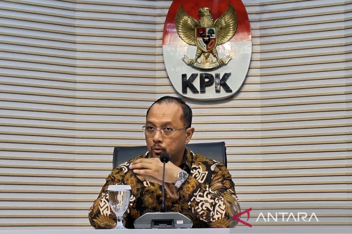 Skandal Dana Hibah Jatim: KPK Tahan Anggota DPRD Mahrus Ali, Selidiki Dugaan Korupsi di BPKH, KPK Fokus Soal Anggaran