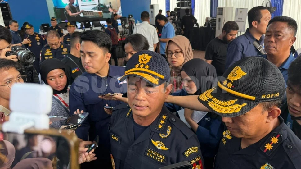Skandal Impor: Hakim Sebut Djaka Budhi Utama Terima Suap Rp 21 M dari Bos Blueray Cargo John Field