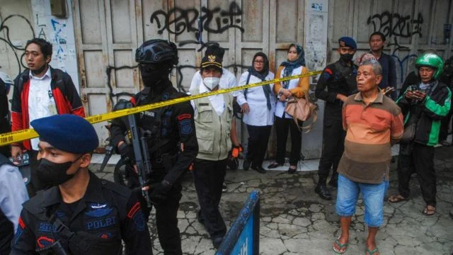 Teror Berujung Pidana: Saat Rumah Warga di Depok Jadi Sasaran Teror Tetangga Sendiri, Korban Siap Tempuh Jalur Hukum