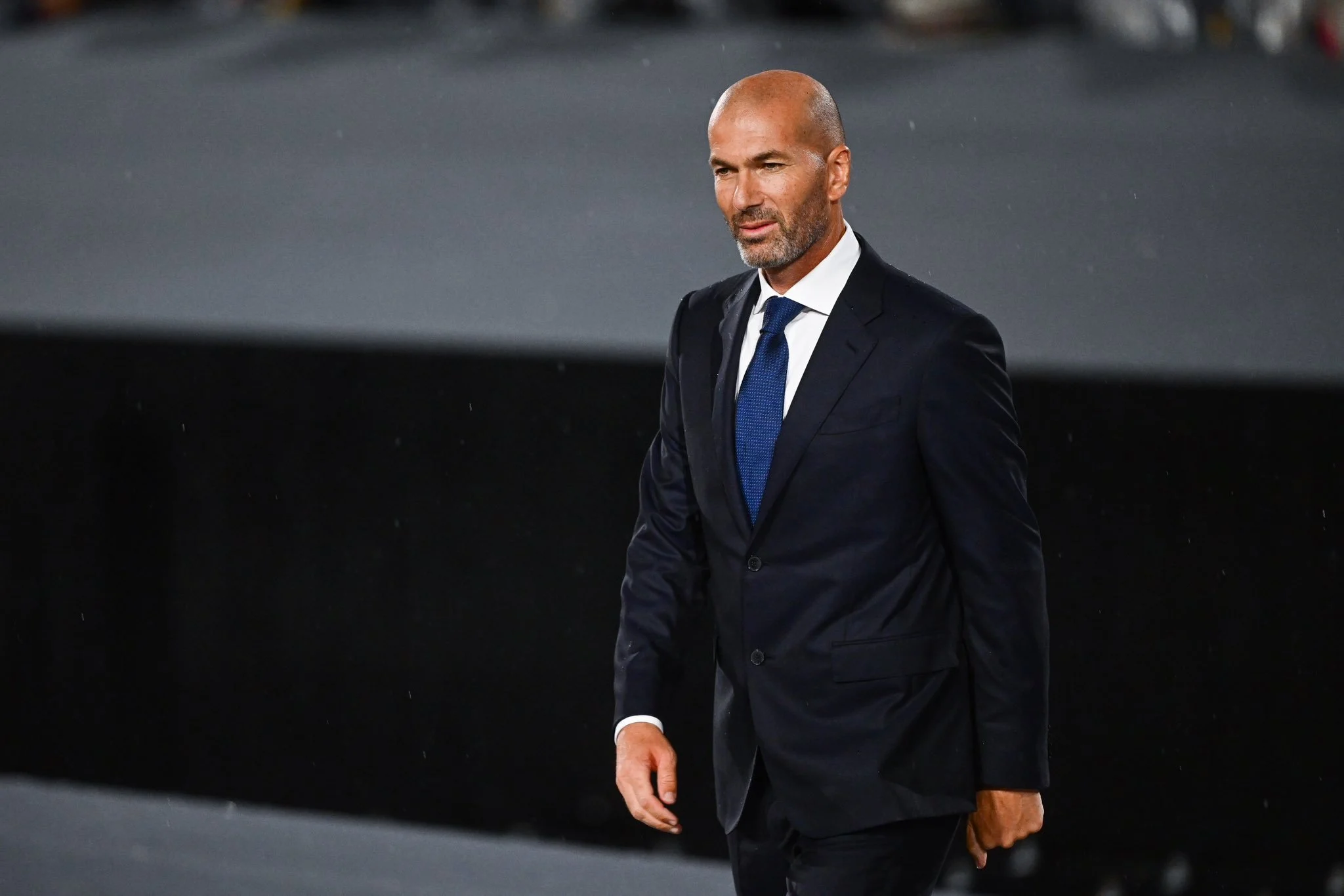 Zinedine Zidane Resmi Nakhodai Les Bleus: Era Baru Sepak Bola Prancis Dimulai