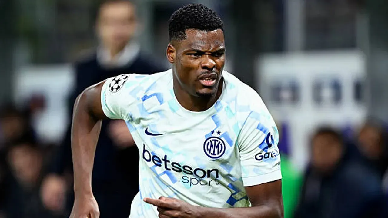 Denzel Dumfries Bicara Soal Hari Pertamanya di Real Madrid: Sangat Bangga dan Senang Berada di Sini