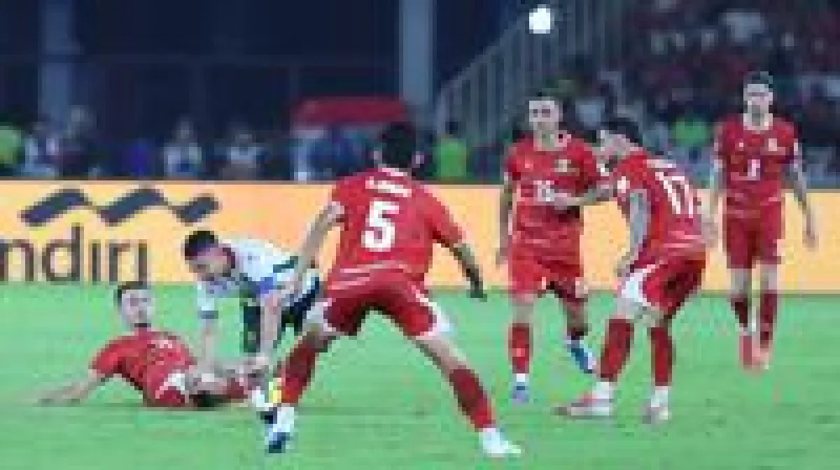 Dilema Lini Tengah Timnas Indonesia: Peran Vital Ricky Kambuaya di Tengah Ketergantungan pada Thom Haye
