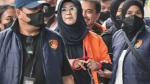 Drama Hukum Berlanjut: Akhirnya Dokter Tifa akan diadili lagi usai jaksa limpahkan dakwaan baru, ini 3 sosok hakimnya