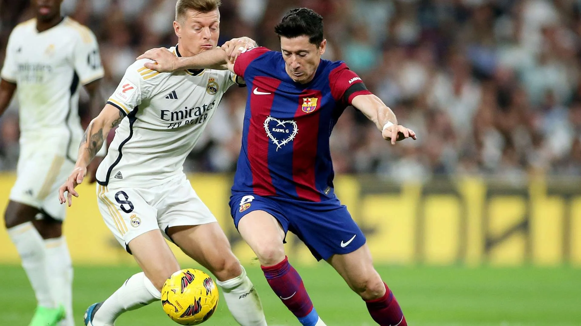 Gebrakan Raksasa Catalan: Barcelona Amankan Rodri dan Cancelo, Real Madrid Gigit Jari
