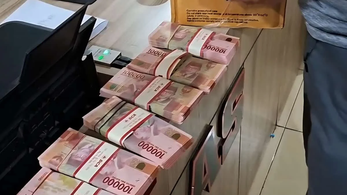 Gerebek Pabrik Uang Palsu Rp36 Miliar di Tangerang Selatan: Kualitas Grade A Nyaris Edar ke Bank
