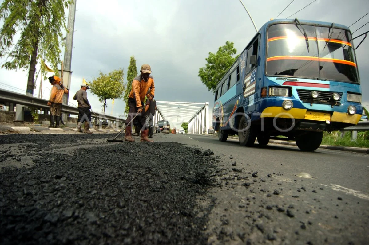 Jalur Maut Pantura dan Flyover Kretek: Antara Tragedi Beruntun dan Inovasi Aspal Buton