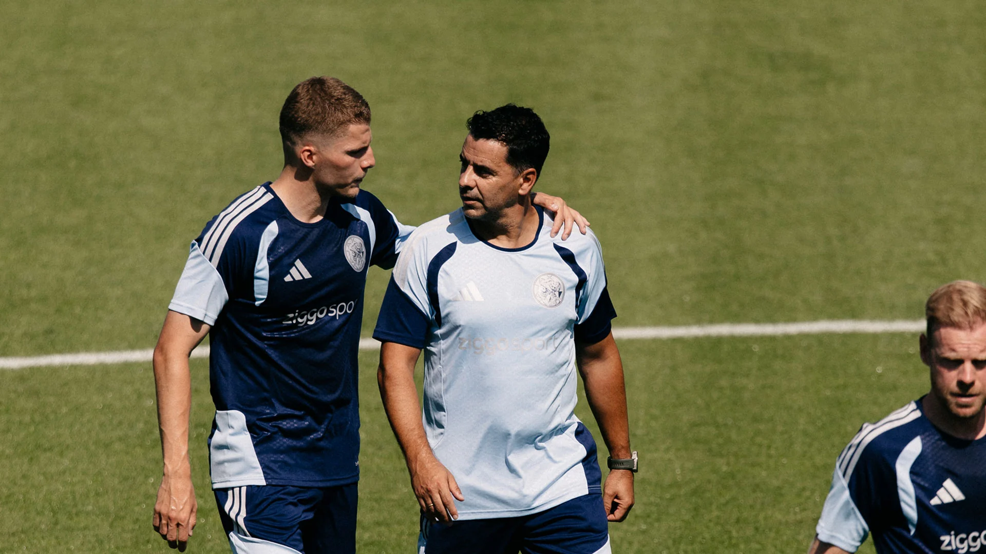 Krisis Kebugaran di Ajax: Míchel Sánchez Soroti Performa Mengecewakan Marcos Leonardo