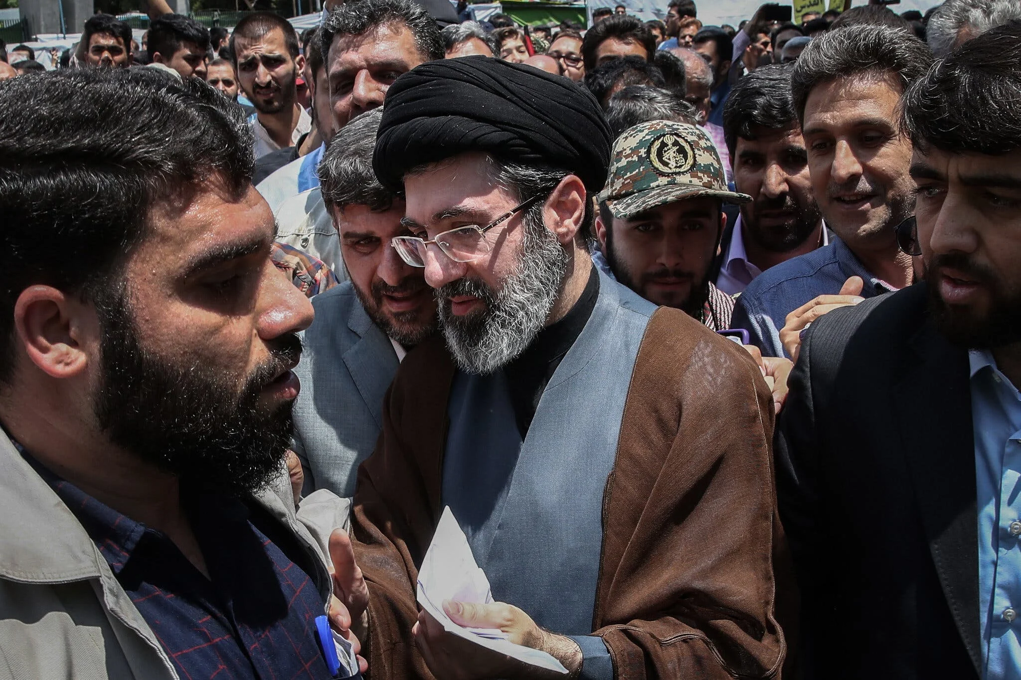 Misteri Mojtaba Khamenei: Janji Balas Dendam dan Isu Kesehatan yang Mengguncang Teheran