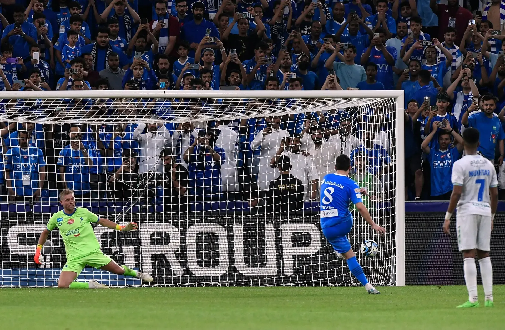 Ruben Neves Selamatkan Wajah Al-Hilal dalam Duel Kontra Al-Raed
