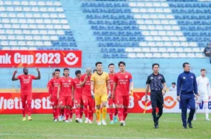 Sejarah Baru Sepak Bola Vietnam: Cong An Ha Noi FC Bungkam Adelaide United di ACL Elite