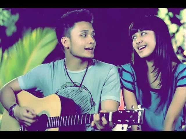 Sisi Lain di Balik Harmoni Jalan Tengah: Rayi Putra dan Mikha Tambayong Berkolaborasi Lewat Lagu Jalan Tengah [titlebase]