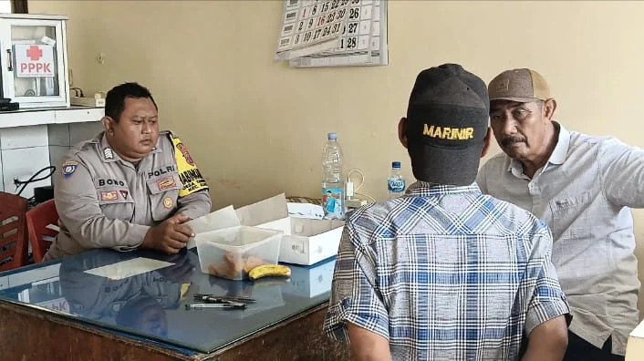 Tragedi Berdarah Tetangga: Ibu dan Anak di Kediri Dibacok, Gara-gara Dituduh Main Guna-guna, Anak Pelaku Nangis Terus [titlebase]