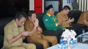 Tragedi di Balik Stiker WhatsApp: Pegawai Diskominfo Kukar Nekat Bakar Kantor Akibat Perundungan