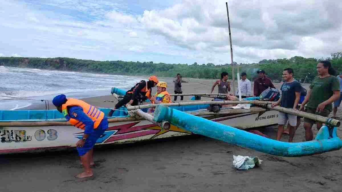 Tragedi Laut Kalimantan Timur: Nelayan Hilang di Tengah Puncak Kemarau dan Aktivitas Geologi Ekstrem