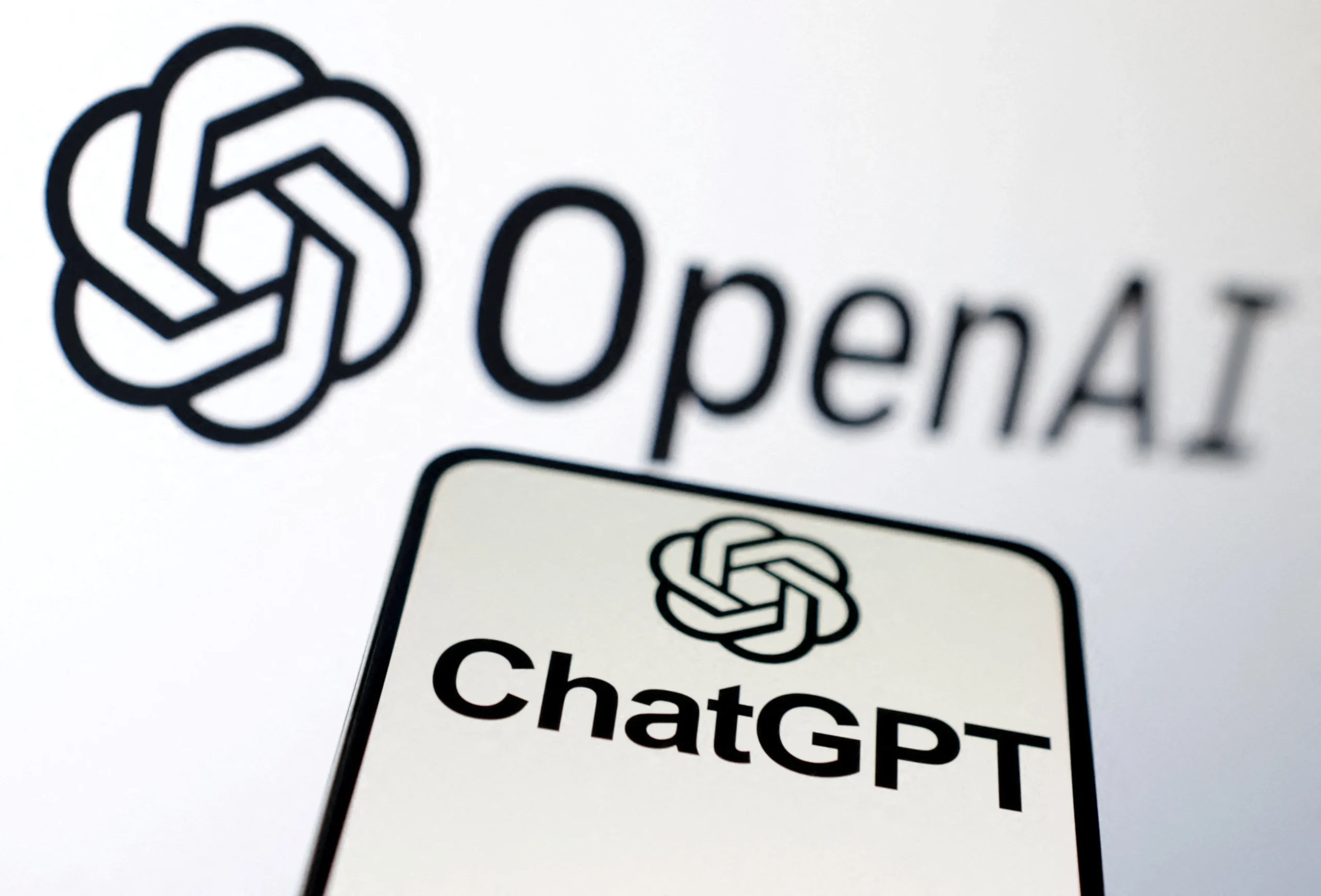 ChatGPT: Antara Keajaiban AI yang Membantu Pekerjaan dan Risiko Keamanan Data Pengguna