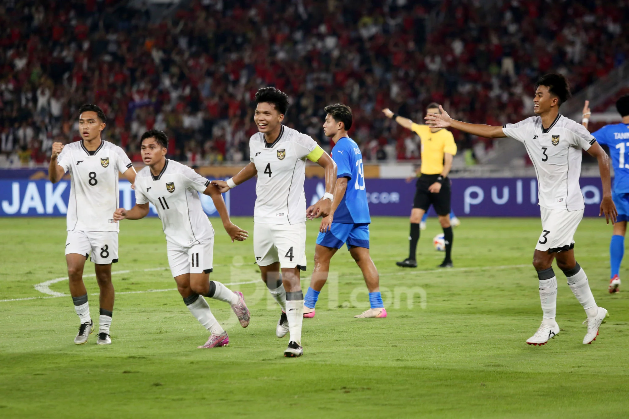Dinamika Sepak Bola Regional: Dari Kontroversi Pelatih Thailand hingga Ujian Berat Garuda Muda