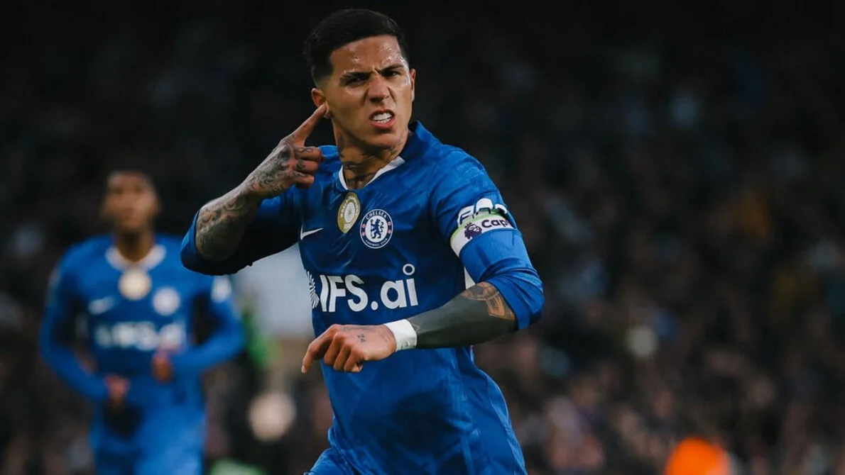 Drama Transfer Enzo Fernandez: Dari Sorakan Penonton hingga Pintu Keluar Stamford Bridge
