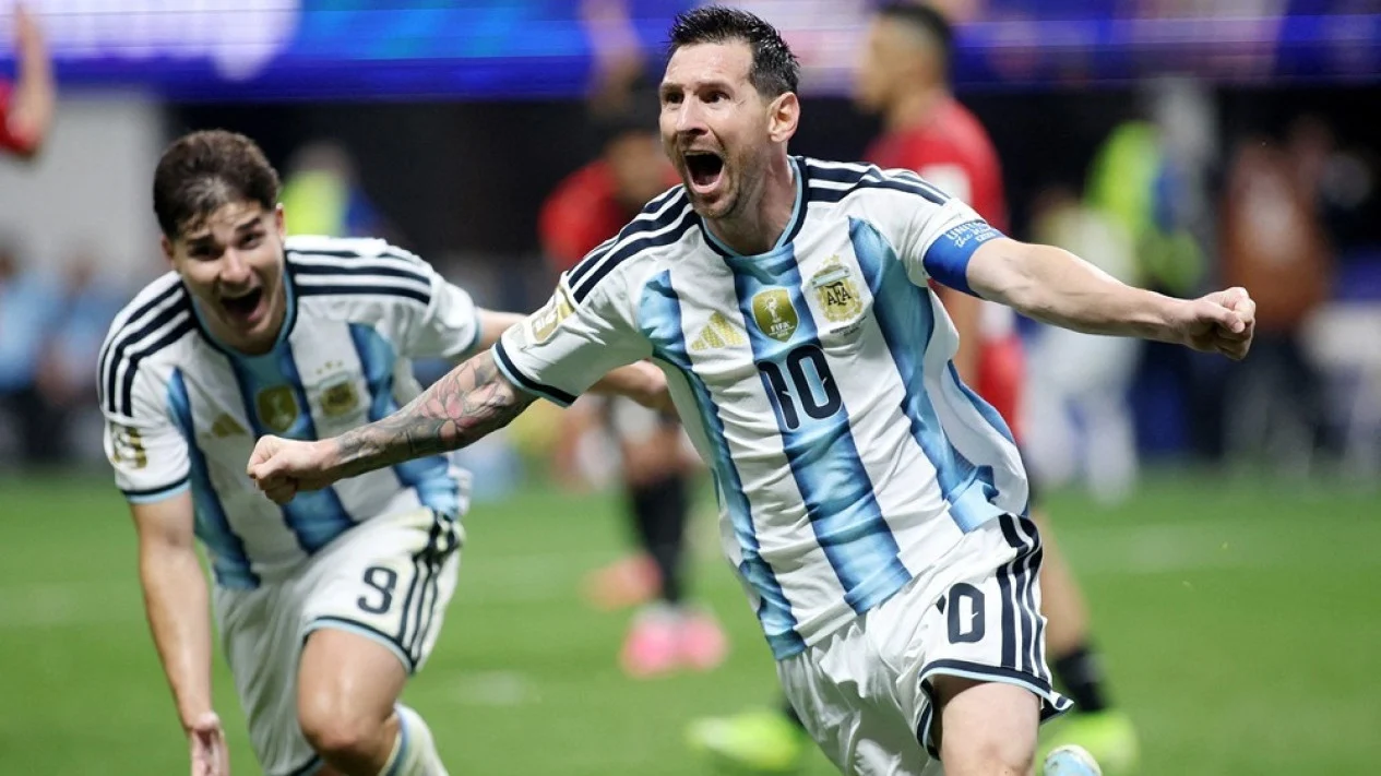 Dunia Sepak Bola Berduka: Messi Pensiun Saat Rivalitas Inggris vs Argentina Kembali Memanas