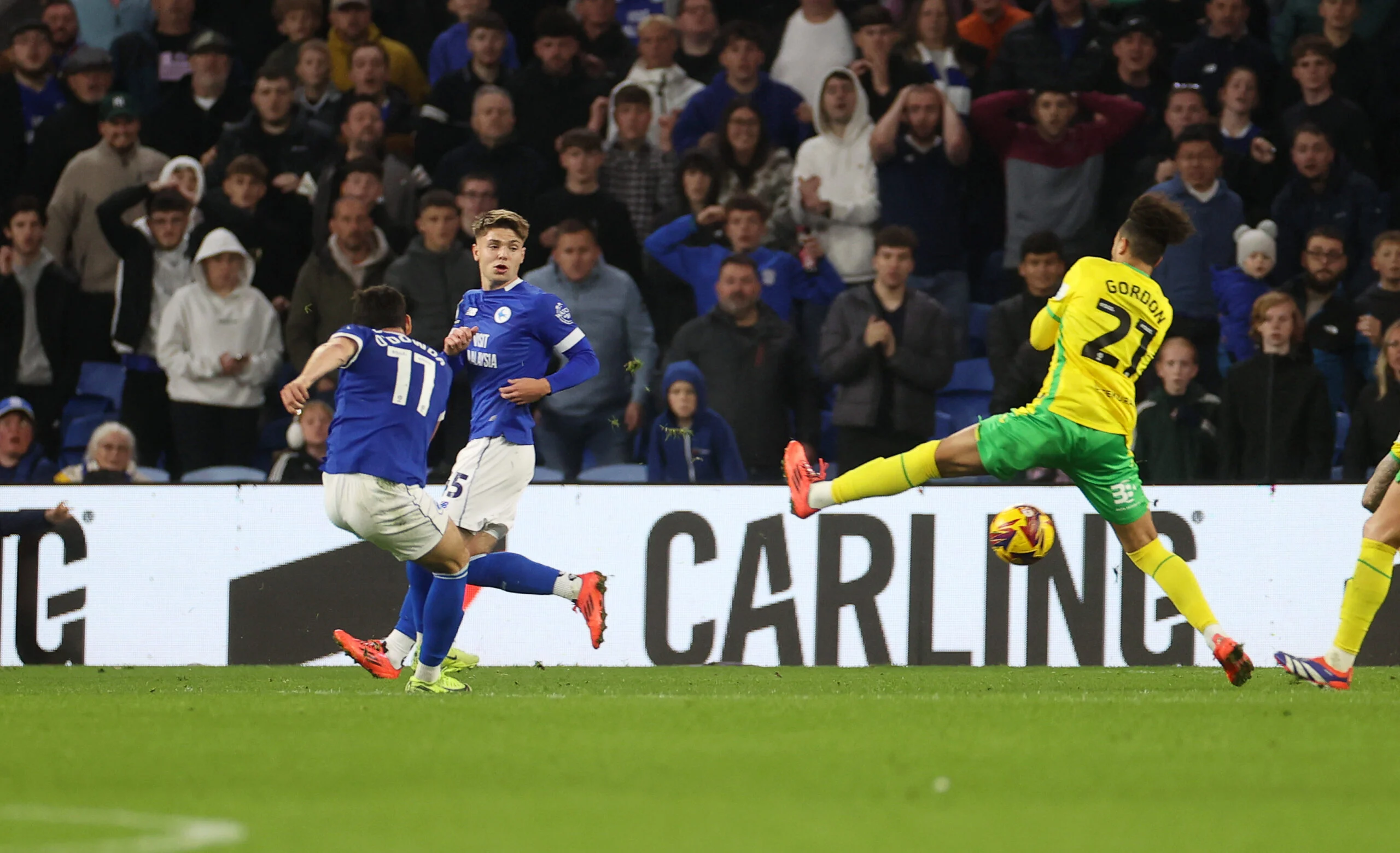 Gejolak Championship: Dari Pertarungan Cardiff vs Norwich hingga Kebangkitan Wrexham