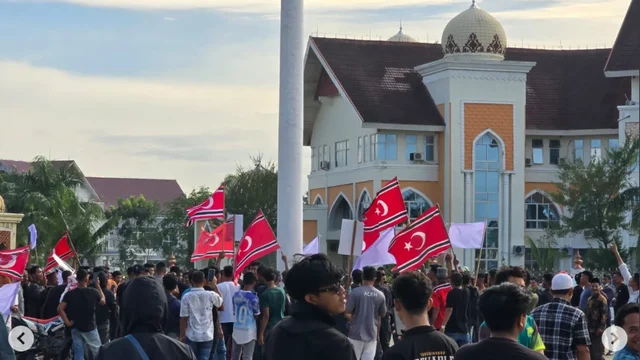 Gejolak Sosial Meluas: Dari Isu Bendera GAM di Aceh hingga Lumpuhnya Transportasi Jakarta
