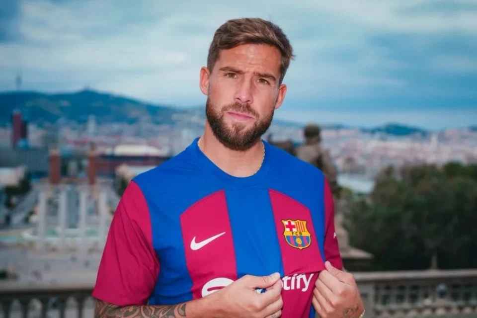 Jenderal Baru Barcelona: Rodri Resmi Berseragam Blaugrana dan Mengubah Wajah Lini Tengah