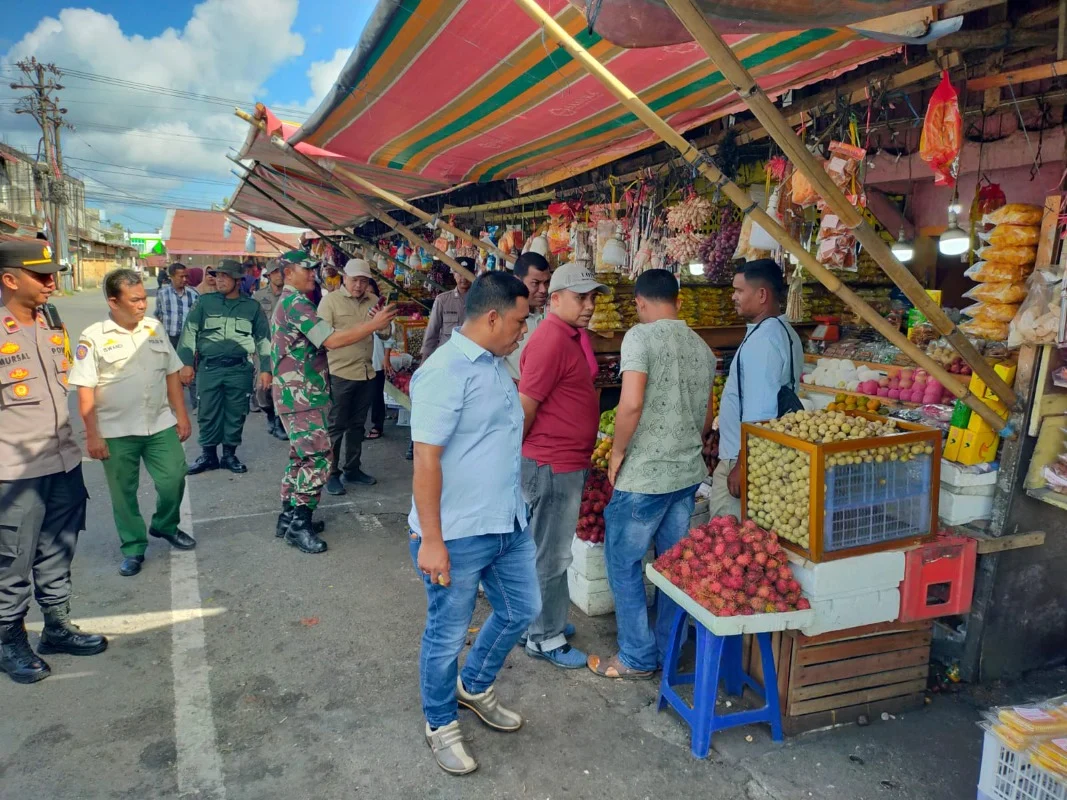 Pedagang Gelisah, Bangunan Kopdes Merah Putih di Pasar Karanganyar Dinilai Hambat Ekonomi