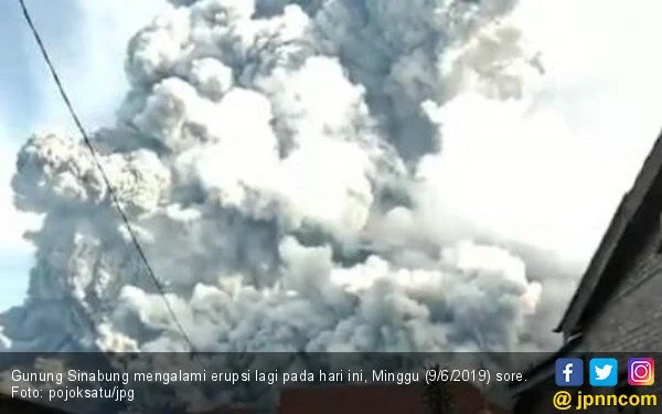 Waspada! Erupsi Gunung Sinabung Muntahkan Kolom Abu Setinggi 3.500 Meter, Masyarakat Diminta Menjauh