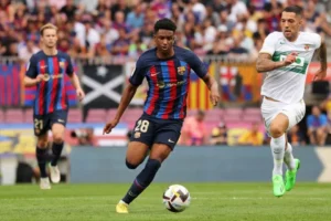 Bintang Muda Barcelona Xavi Espart Curi Perhatian Dunia di Tengah Rumor Transfer Alejandro Balde
